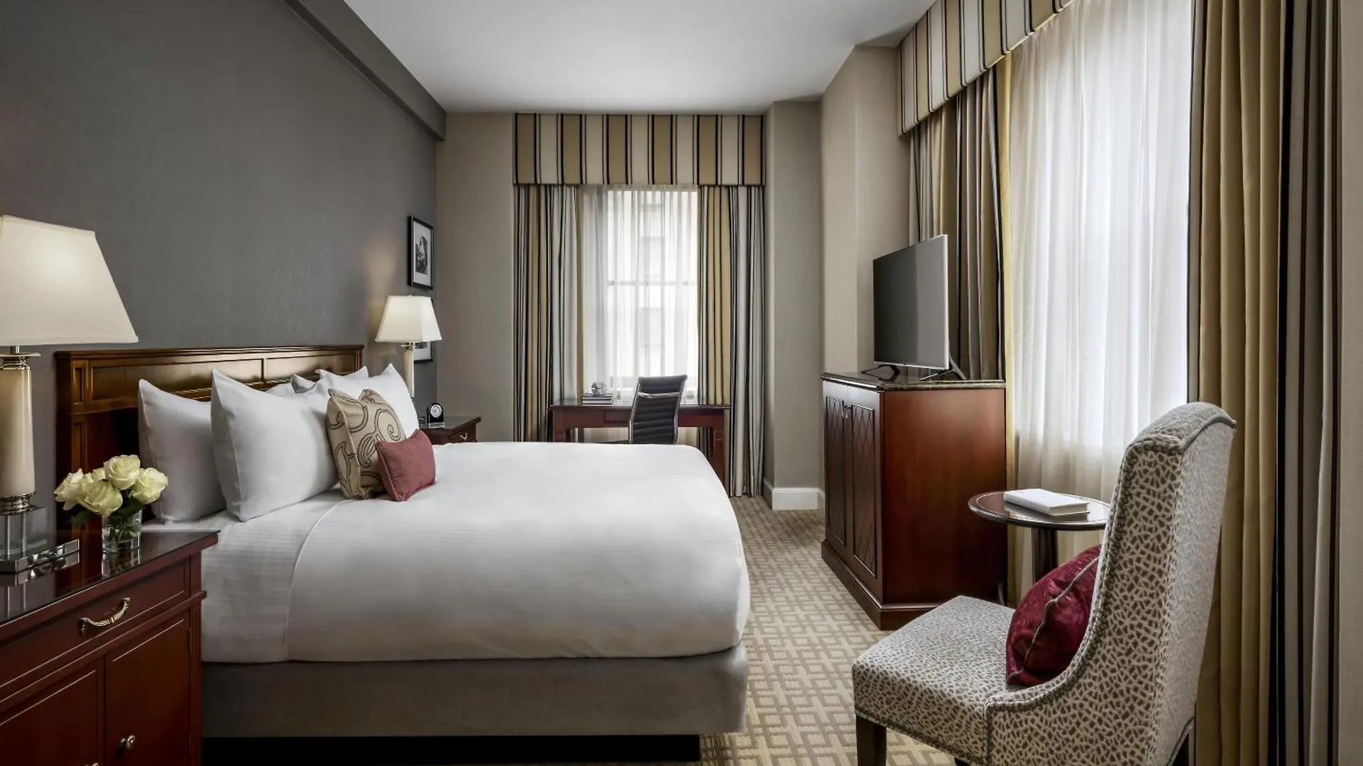 フェアモント ロイヤル ヨーク ホテル トロント 5*,