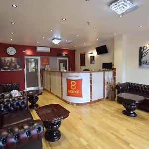 Lucky 8 Hotell Ilford