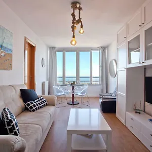 https://candelas-beach-port.catalonia-hotels.com